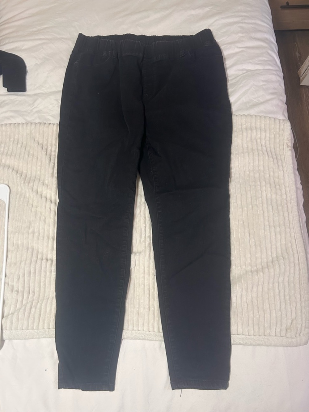 Women’s Black Elastic Waist Casual Pants